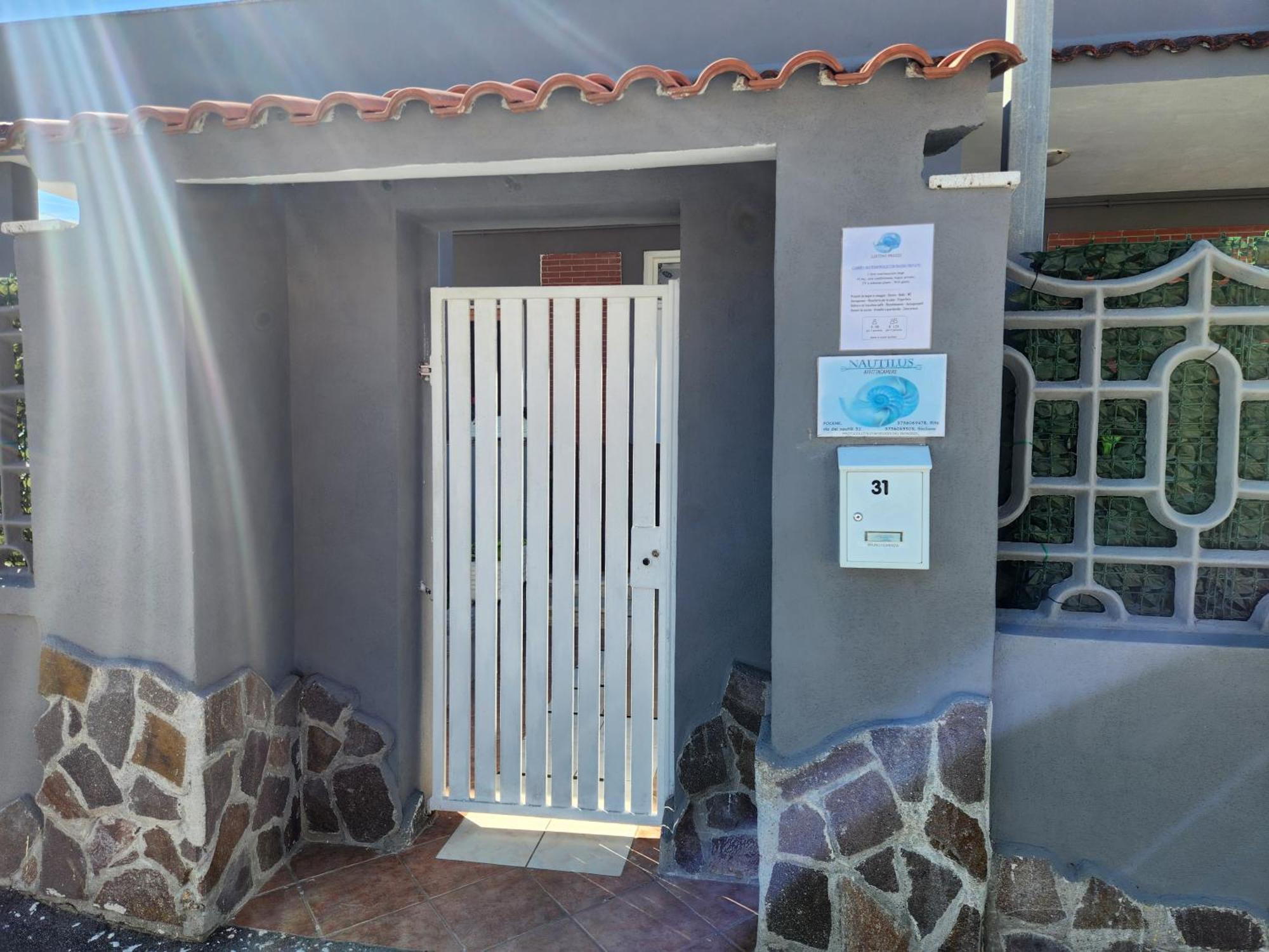 Nautilus Affittacamere Focene Exterior photo